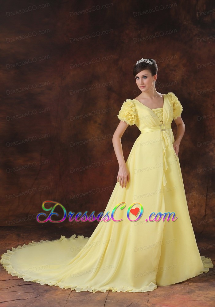 Yellow Square Short Sleeves Flowers Decorate Wedding Dress