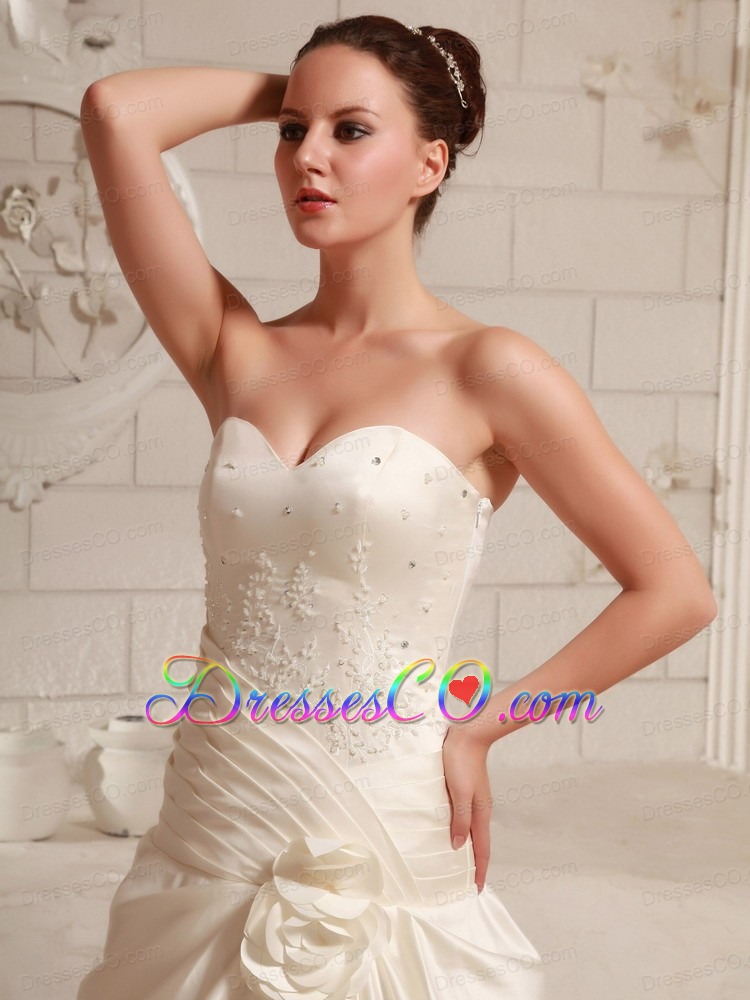 Fashionable A-line Wedding Dress With Beading Hand Made Flower Taffeta