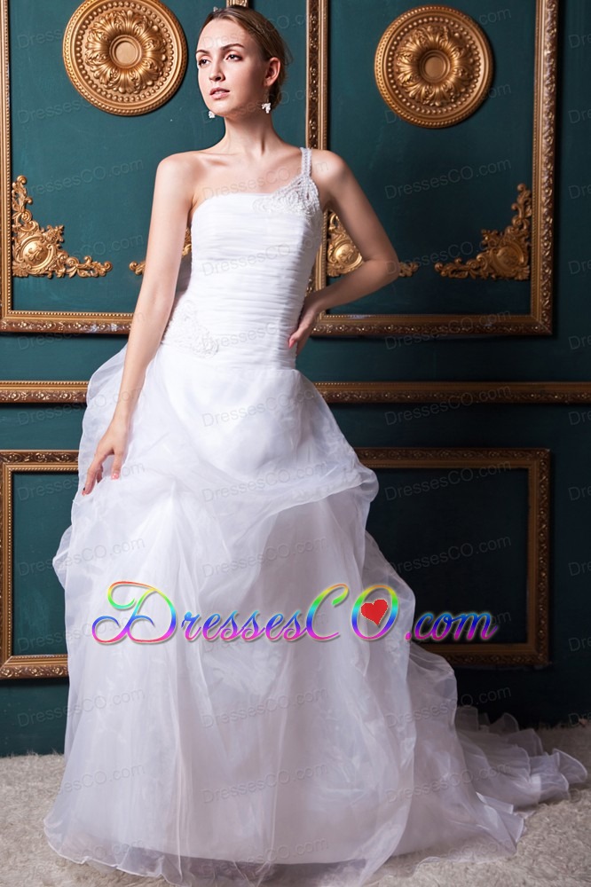 Beautiful A-line One Shoulder Court Train Organza Appliques Wedding Dress