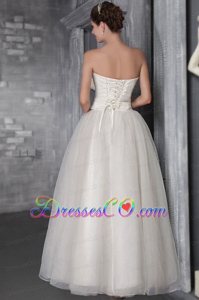 Beautiful A-line/princess Strapless Long Organza Beading Wedding Dress