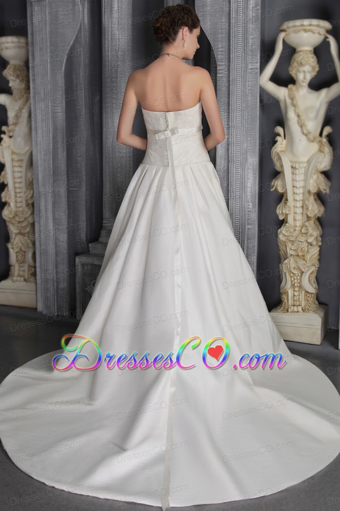 White Column/Sheath Strapless Chapel Train Taffeta Lace Wedding Dress