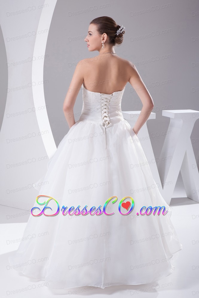 Beading Beautiful long Ball Gown Wedding Dress