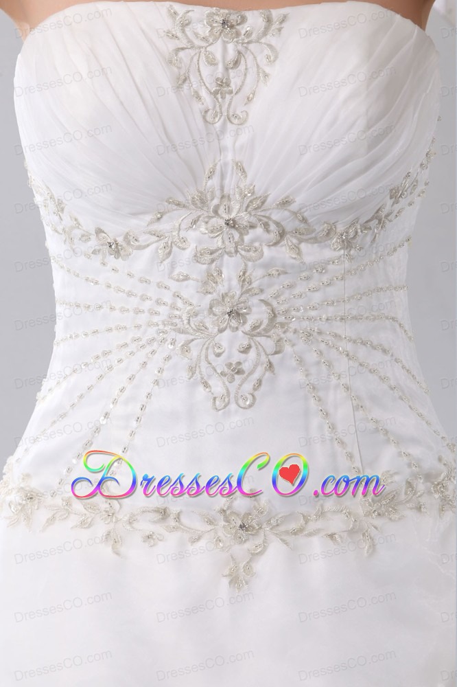 Popular A-line Strapless Taffeta and Organza Appliques With Beading Wedding Dress