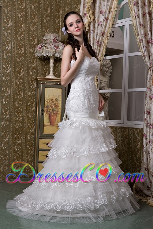 Fashionable A-line Swetheart Brush Train Taffeta and Lace Ruffled Layers Wedding Dress
