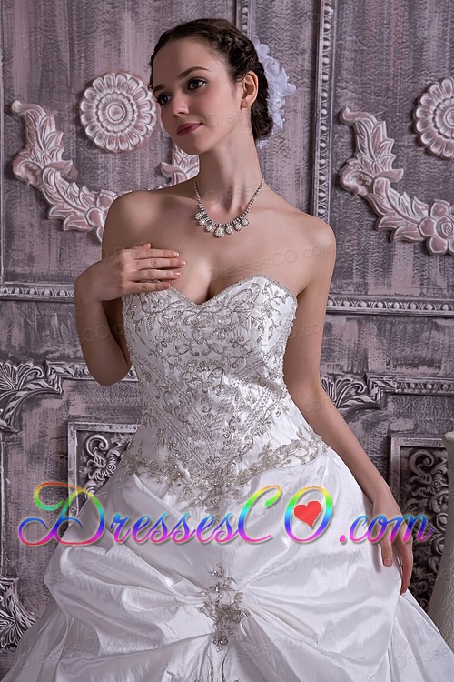 Lovely A-line / Princess Court Train Taffeta Embroidery With Beading Wedding Dress