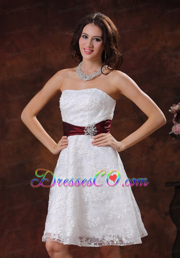 Lace Over Shirt Elegant Short Wedding Dress With Wine Red Belt