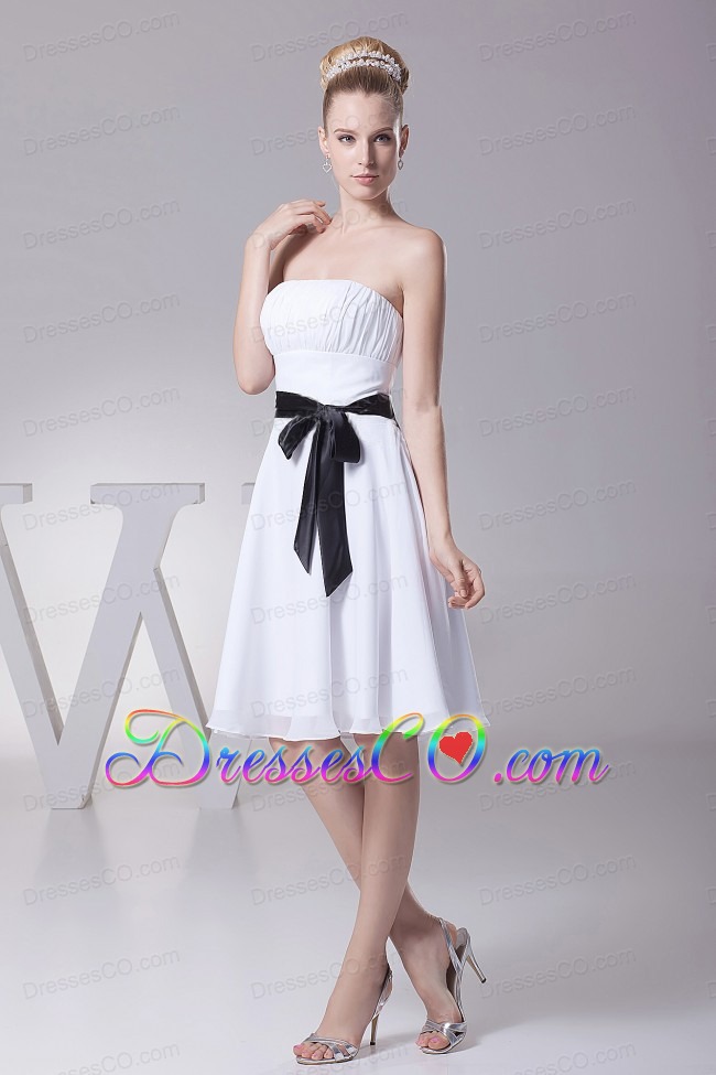 Black Sashes/ribbons Strapless Chiffon White A-line Knee-length Bridesmaid Dress