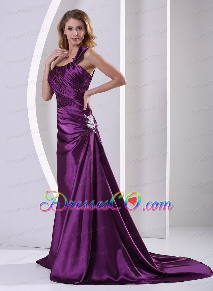 Eggplant Purple One Shoulder Bridesmaid Dress With Ruche and Appliques Court Train Elastic Woven Satin