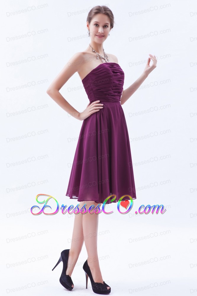 Dark Purple Prom Dress A-line / Princess Strapless Chiffon Appliques Knee-length