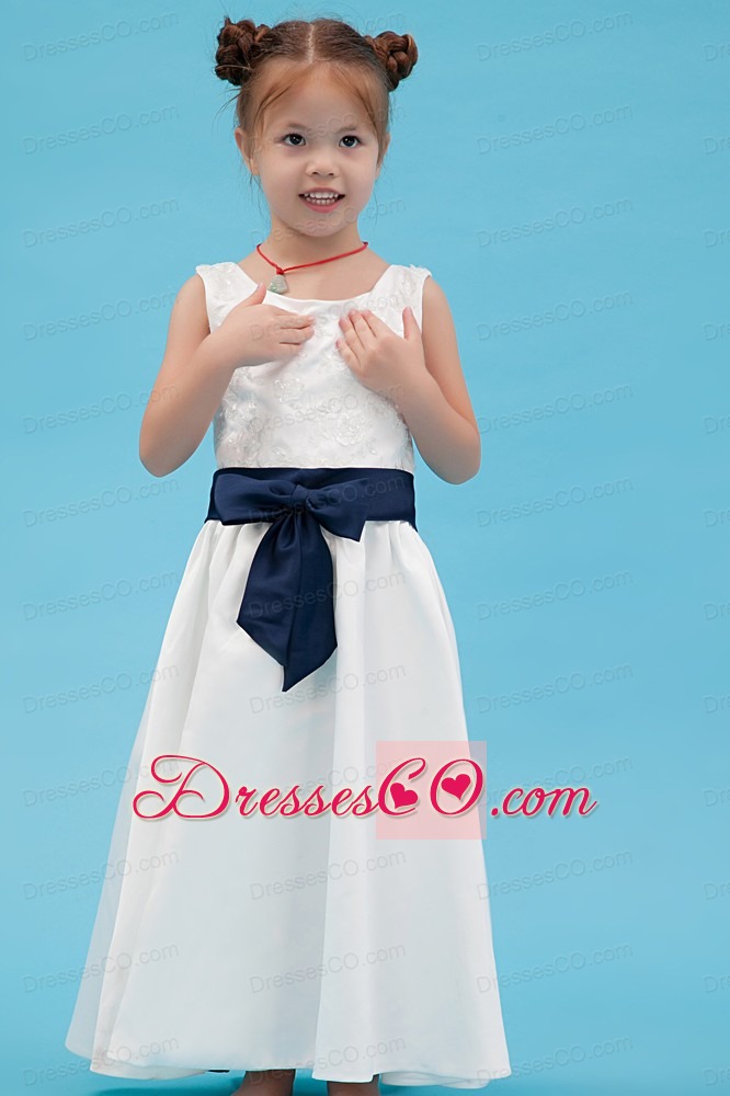 White A-line Scoop Ankle-length Taffeta Embroidery Flower Girl Dress