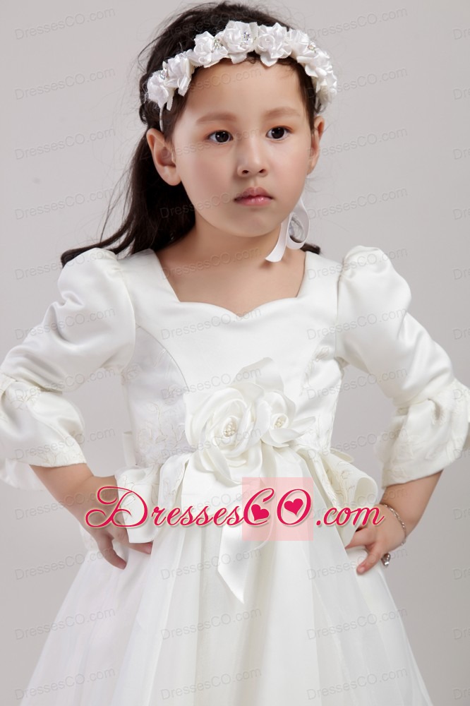 White A-line Square Knee-length Organza And Taffeta Embroidery And Hand Made Flowers Little Girl Dress