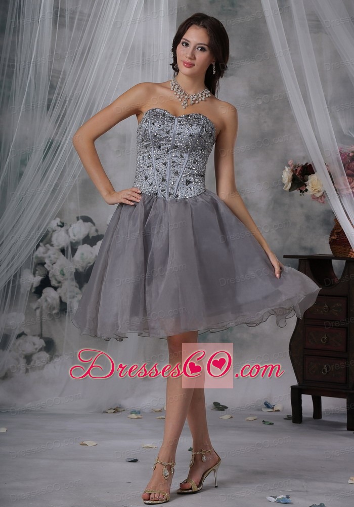 Lovely For Prom / Homecoming Dress Beaded Decorate Up Bodice Knee-length
