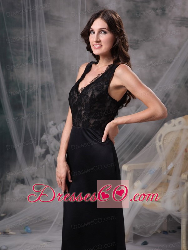 Elegant Black Evening Dress Column V-neck Satin Lace Long