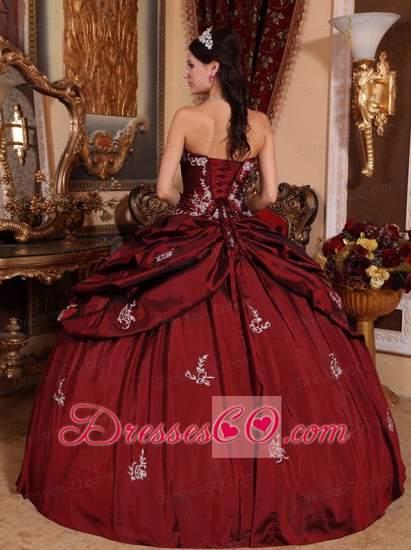Wine Red Ball Gown Long Taffeta Appliques Quinceanera Dress