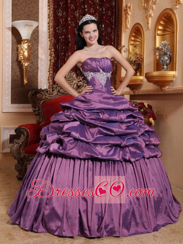 Purple Ball Gown Strapless Long Taffeta Appliques Quinceanera Dress