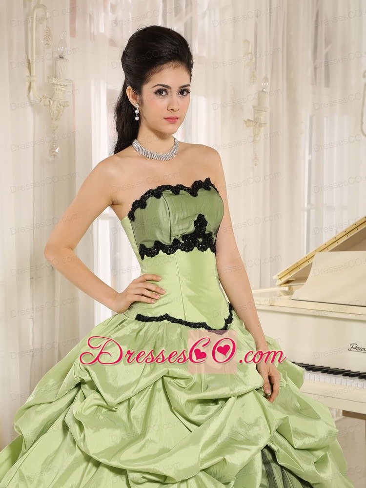 Yellow Green and Black Pick-ups Appliques Quinceanera Dress For Custom Made