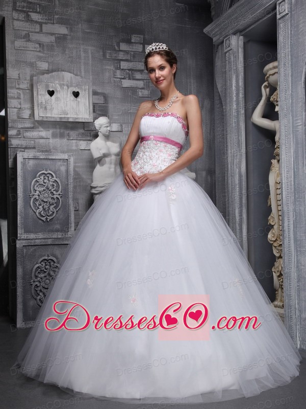 Elegant Ball Gown Strapless Long Taffeta And Tulle Beading And Appliques White Quinceanera Dress