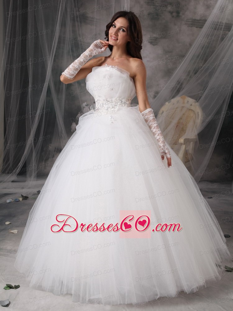 Beautiful A-line / Princess Strapless Long Tulle Appliques Wedding Dress
