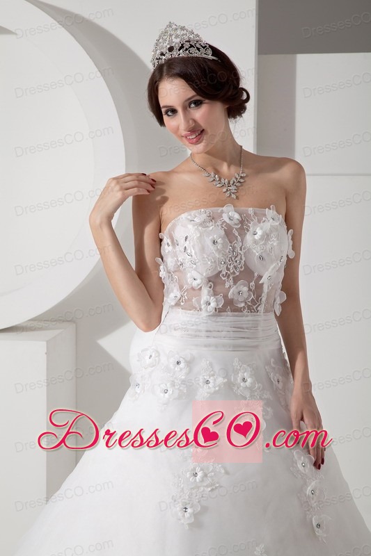 Pretty A-line Strapless Court TrainTulle Beading and Appliques Wedding Dress