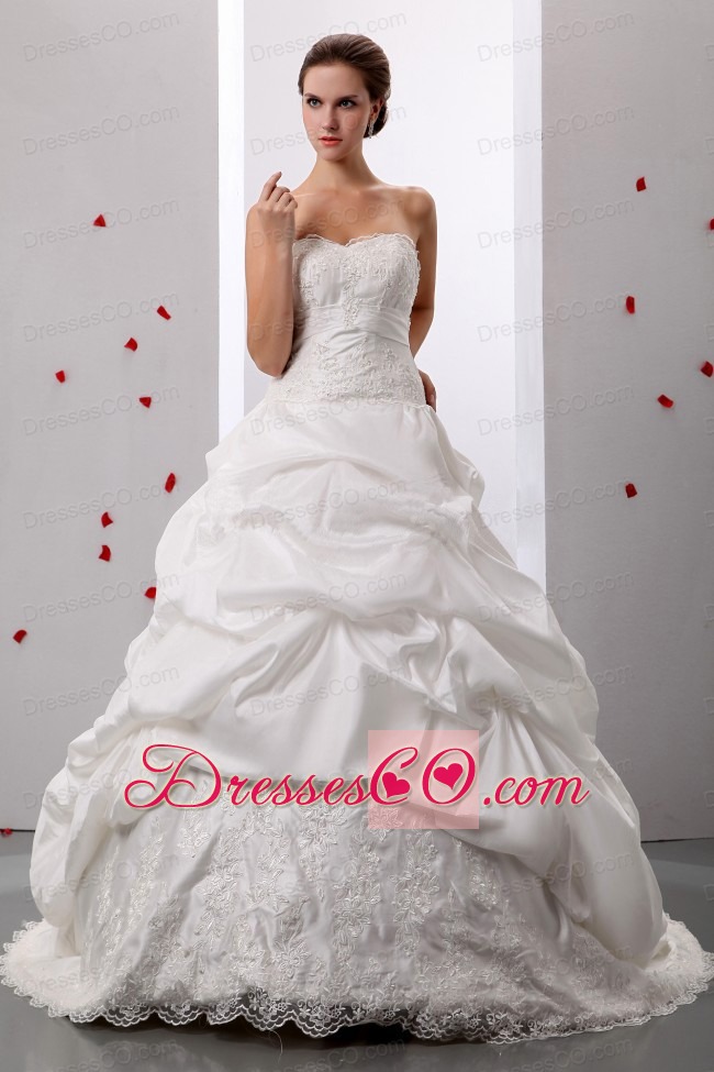 Custom Made A-line Pick-ups Informal Wedding Gowns With Lace and Ruche For Wedding Party