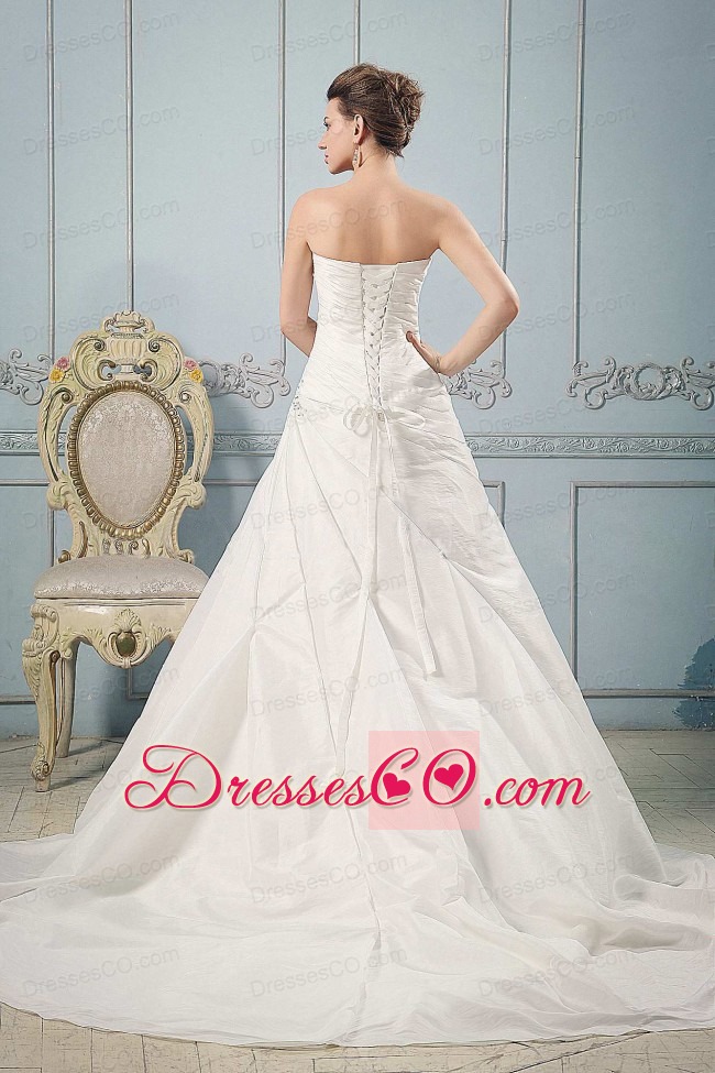 Luxurious Princess Strapless Wedding Dress With Appliques and Ruche