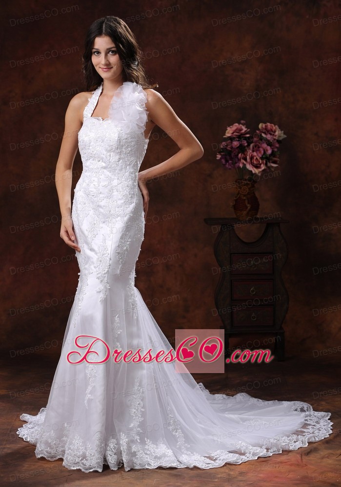 Customize Wedding Dress Clearance With Halter Neckline Lace Over Decorate Shirt