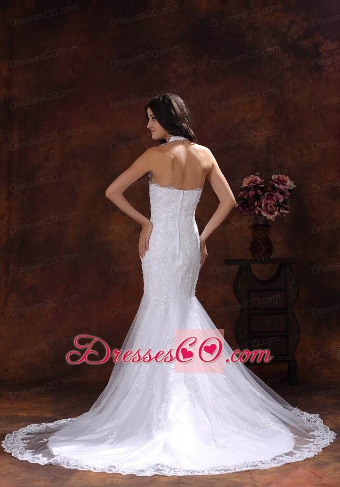 Customize Wedding Dress Clearance With Halter Neckline Lace Over Decorate Shirt