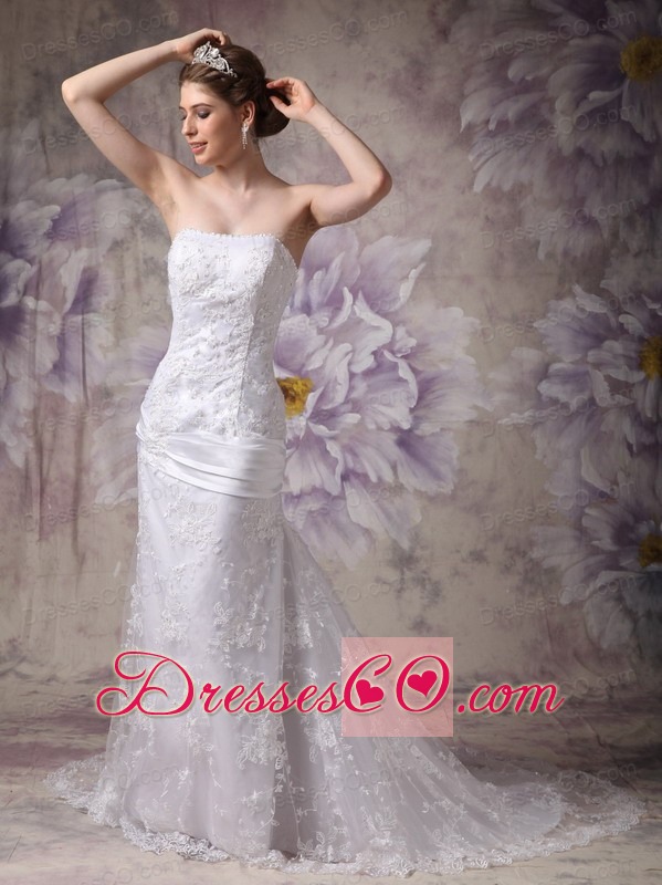 Beautiful Mermaid Strapless Court Train Lace Appliques Wedding Dress