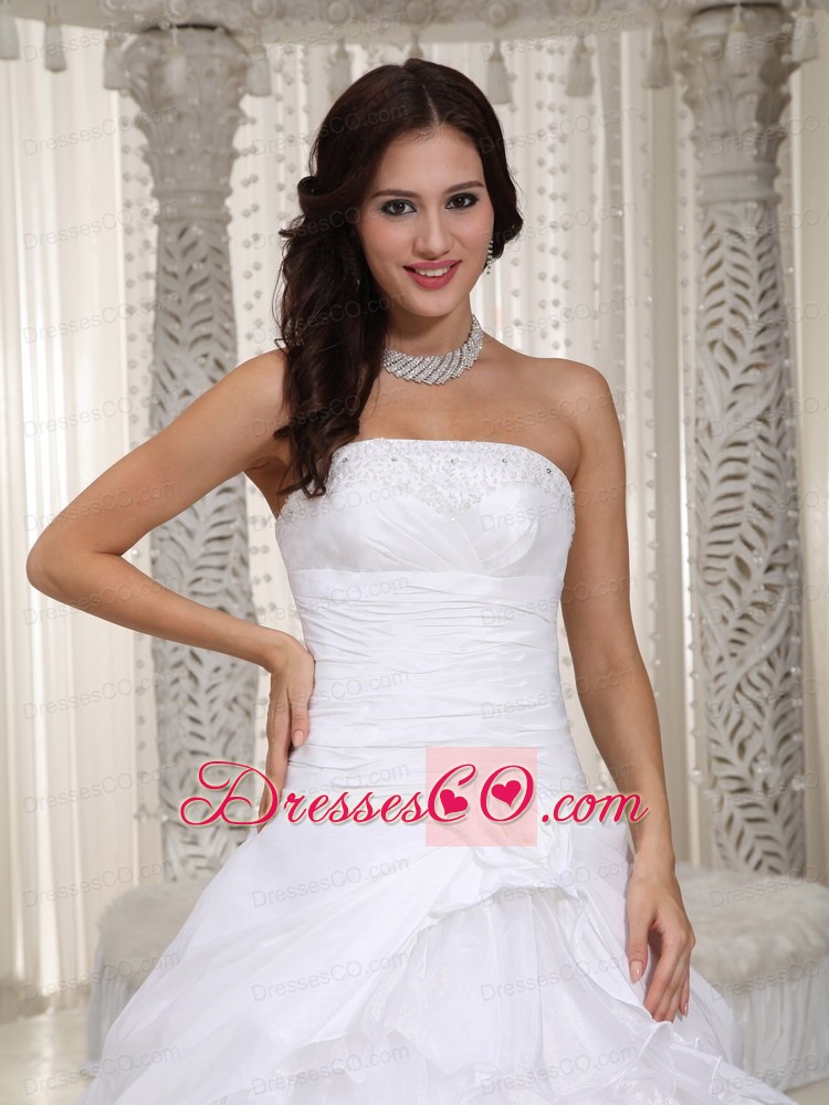 New A-line Strapless Flooor-length Organza Beading And Hand Made Flower Wedding Dress