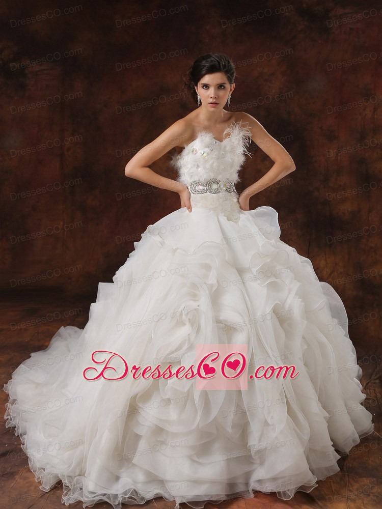Beaded Decorate Bodice Ruffled Layers Feather Ball Gown Wedding Dress For Chapel Train