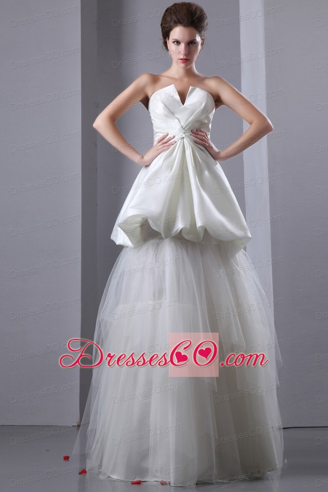 Gorgeous A-line Strapless Long Taffeta And Tulle Wedding Dress
