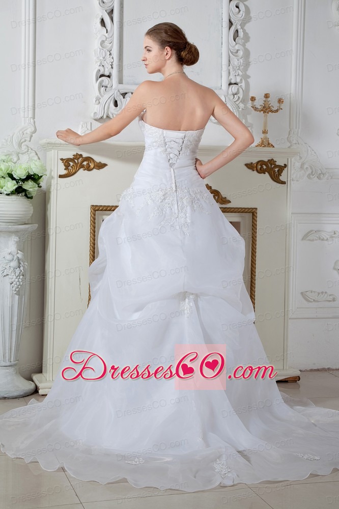 Pretty Ball Gown Strapless Brush Train Organza Appliques Wedding Dress