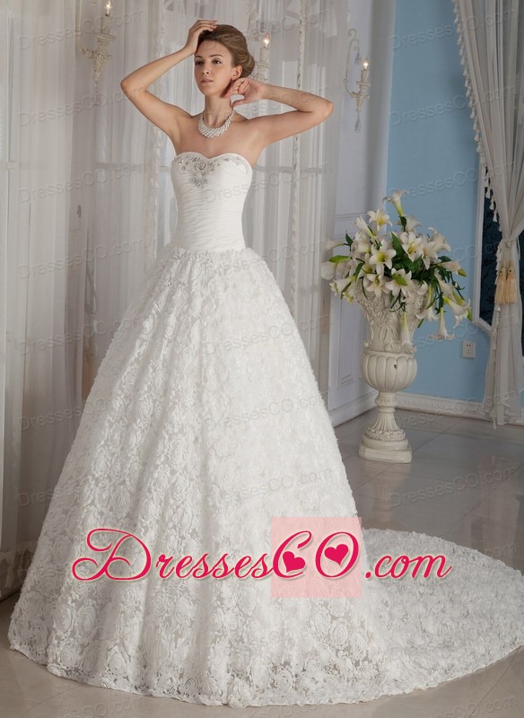 Luxurious A-Line / Princess Court Train Rolling Flowers Beading Wedding Dress