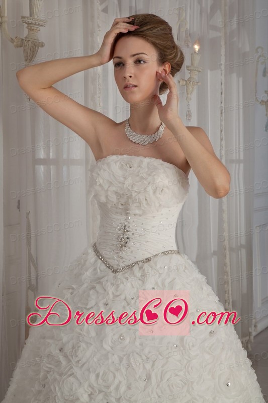 Exquisite A-Line / Princess Strapless Court Train Rolling Flowers Beading Wedding Dress