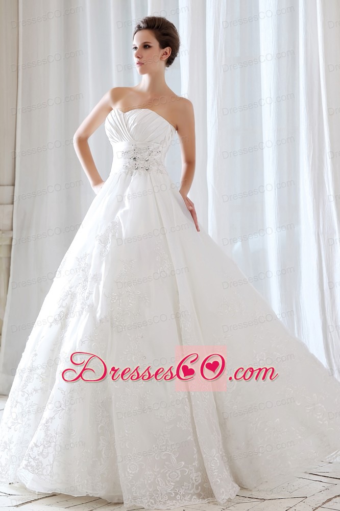 Low Price Princess Long Lace Beading And Ruching Wedding Dress