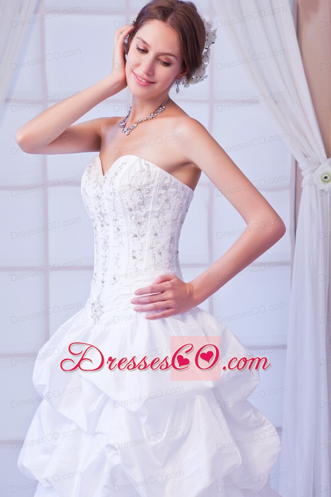 Luxurious Princess Court Train Taffeta Beading Wedding Dress