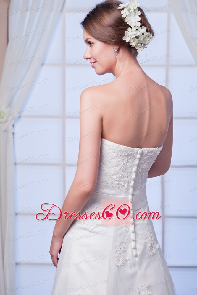 Elegant A-line Strapless Court Train Lace Beading Wedding Dress