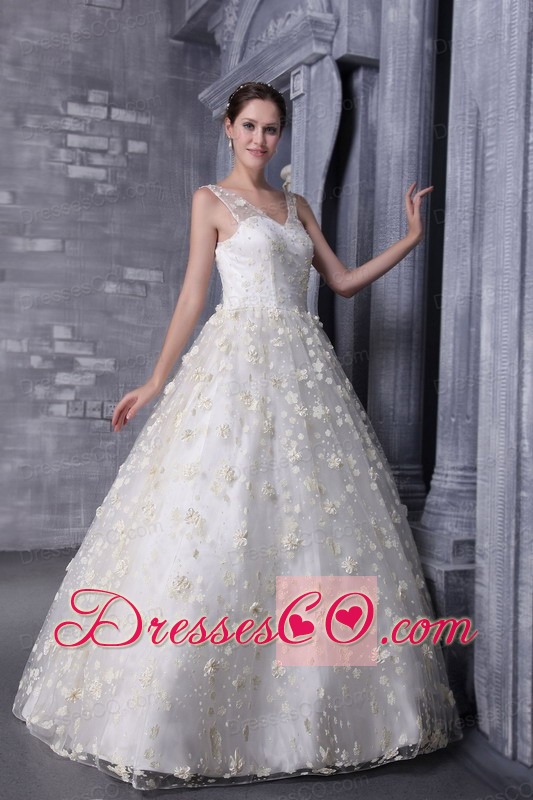 White A-line / Princess V-neck Long Tulle And Taffeta Beading And Hand Flowers Wedding Dress