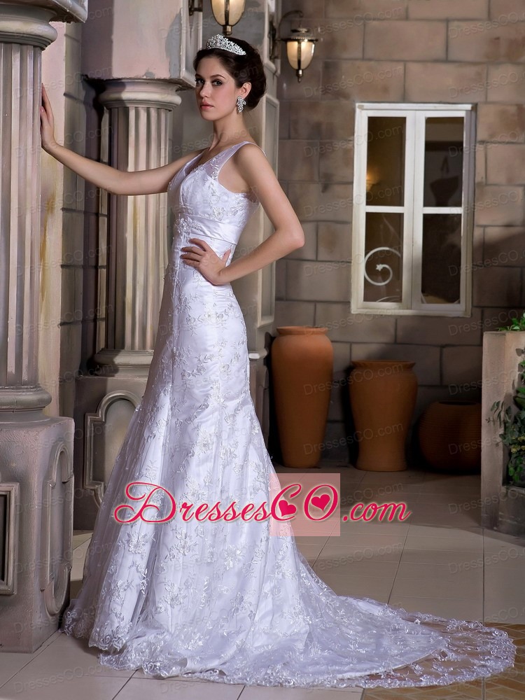 Fashionable Mermaid V-neck Court Train Taffeta and Lace Wedding Dress