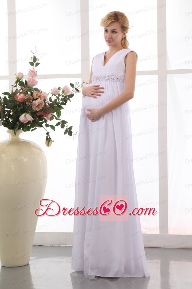 Beautiful Empire V-neck Long Chiffon Hand Made Flowers Maternity Dress