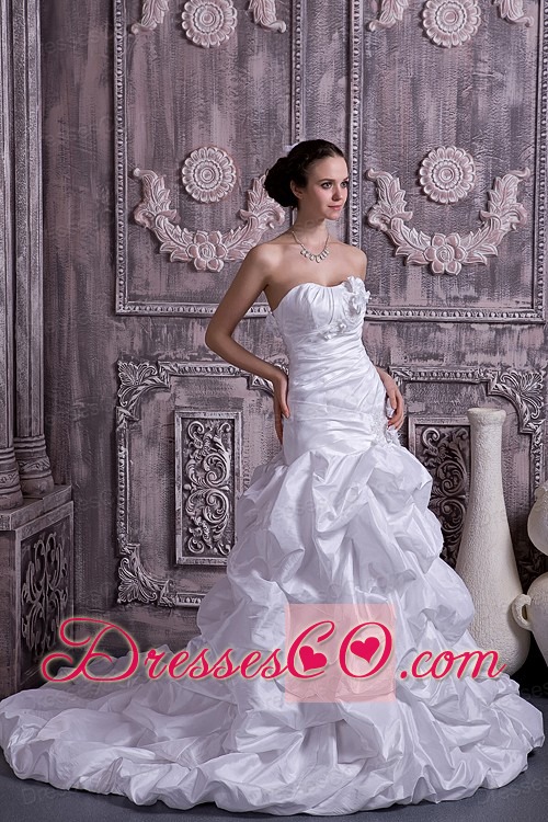 Sweet A-line / Princess Stapless Court Train Taffeta Beading Wedding Dress