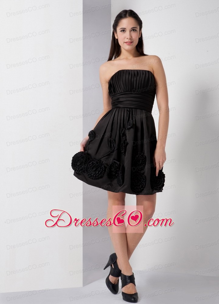Customize Black A-line Strapless Ruched And Hand Made Flowers Little Black Dress Knee-length Taffeta