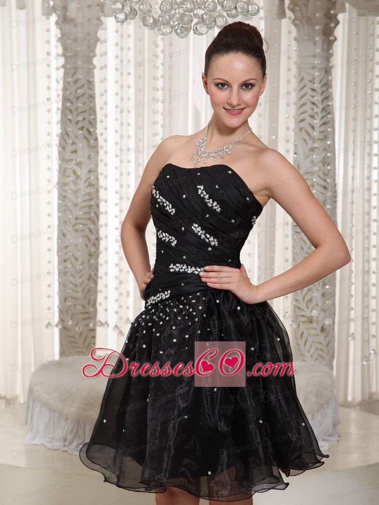 Hand Made Beading A-line Organza Homecoming Dress With Knee-length