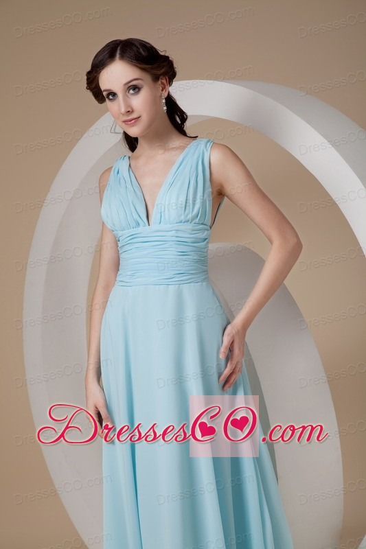 Simple Aqua Column / Sheath V-neck Chiffon Ruched Long Evening Dress