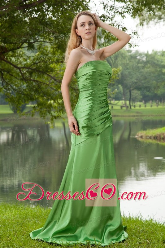Green A-line Strapless Brush Train Taffeta Ruching Prom Dress