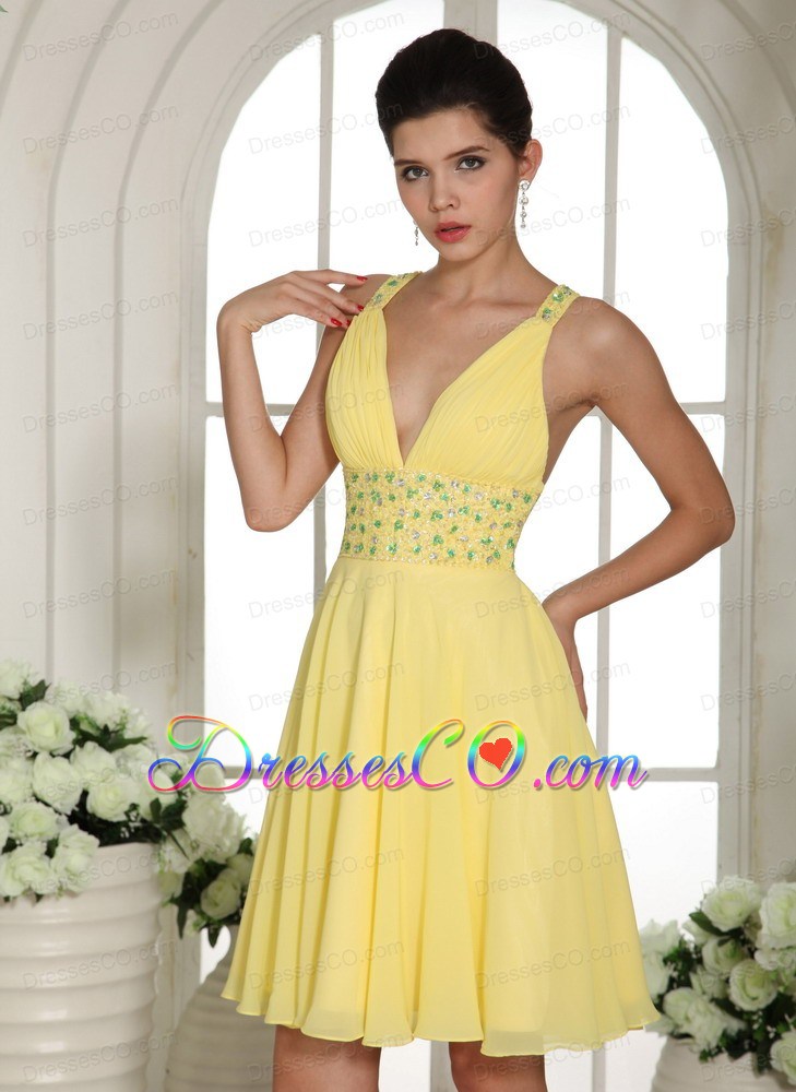 Light Yellow V-neck Empire Prom Cocktail Dress With Beaded Decorate Mini-length