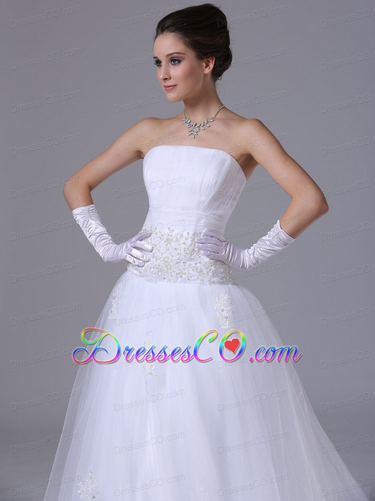 Beaded Decorate Waist Tulle Strapless A-Line Garden / Outdoor Wedding Dress Zipper-up