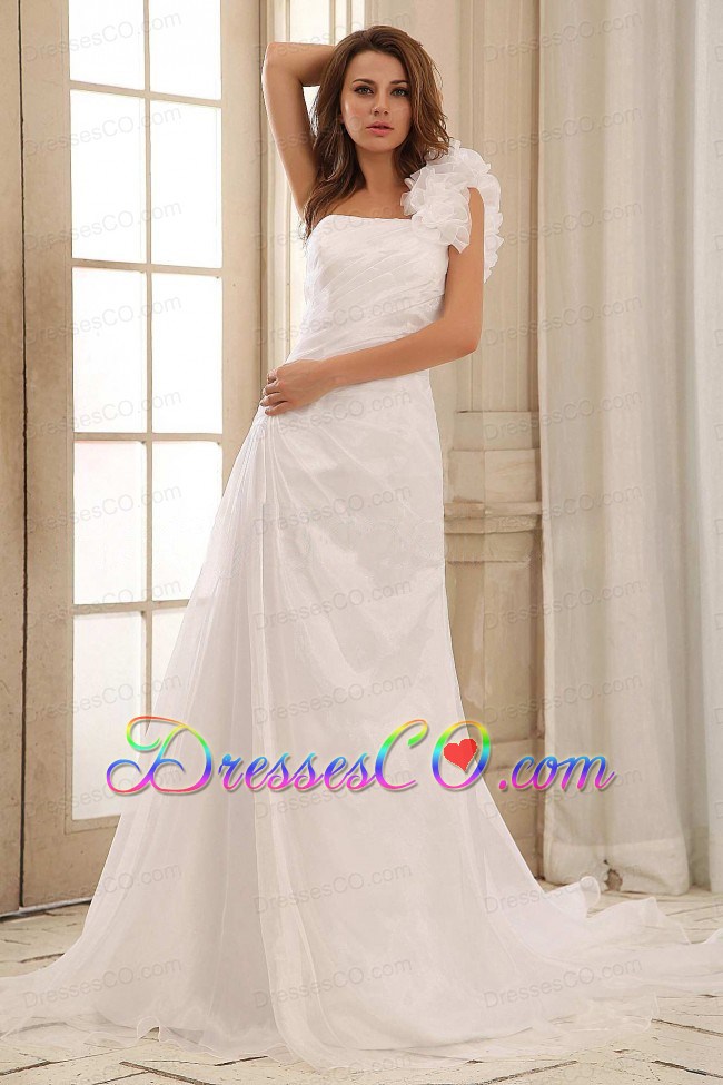 Discount A-line One Shoulder Wedding Dress With Hand Made Flowers and Ruched In 2013