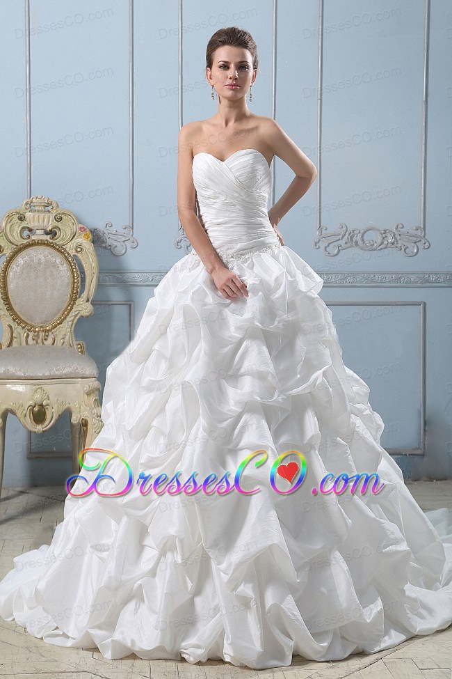Ball Gown Fashionable Wedding Dress Pick-ups With Ruched Bodice For Wedding Party