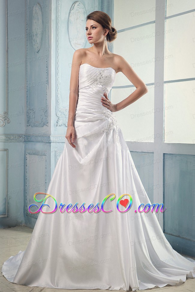 Elegant Wedding Dress With Appliques and Ruching Court Train A-line